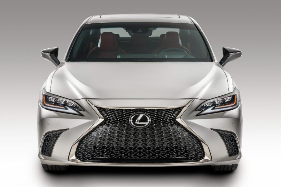 Lexus ES350 F-Sport 2018 года  (NA) (фото 30 из 47)